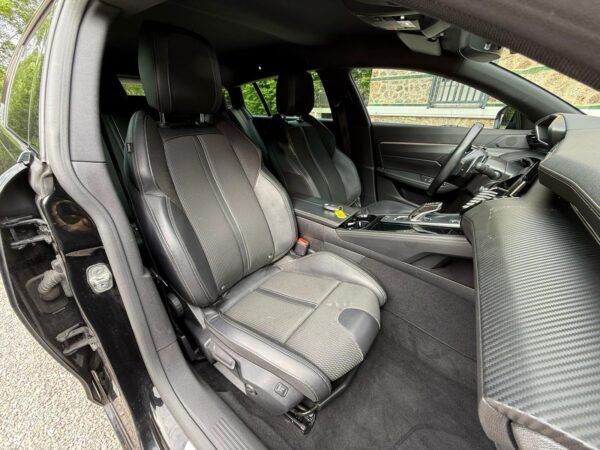 Range Rover Velar D240